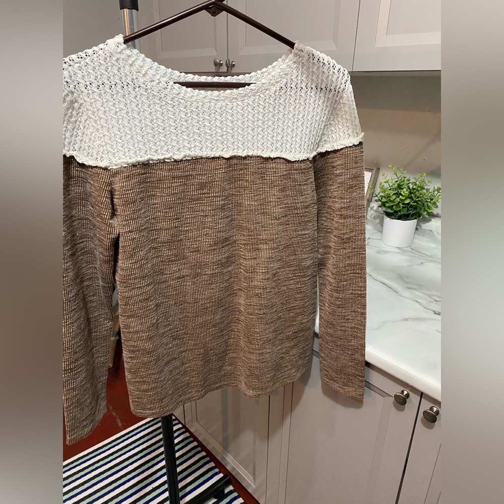 Women’s Sweater